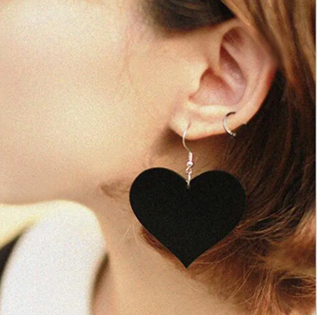 Simple style acrylic heart drop earrings for girl lady fashion ear jewelry heart shape peach earrings free shipping
Simple style acrylic heart drop earrings for girl lady fashion ear jewelry heart shape peach earrings free shipping