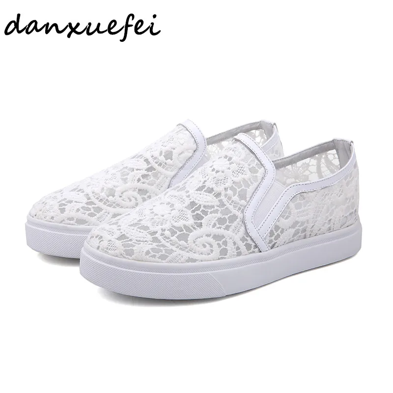 Women's genuine leather lace patchwork slip-on flats loafers brand designer leisure espadrilles comfort moccasins shoes size 40
Women's genuine leather lace patchwork slip-on flats loafers brand designer leisure espadrilles comfort moccasins shoes size 40