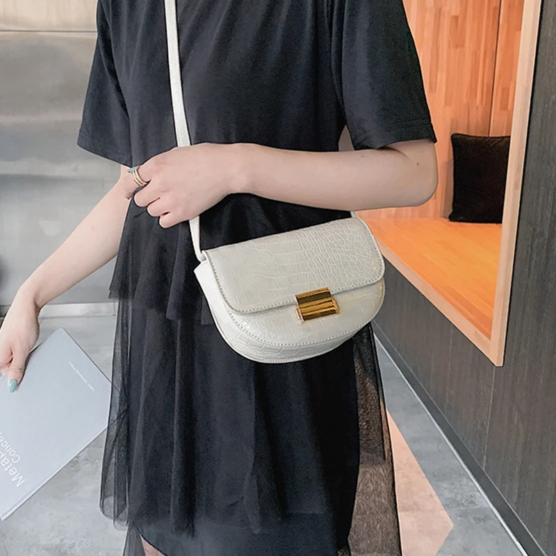 Crocodile Pattern Retro PU Messenger Bag Ladies New Small Purse and Handbag Ladies Shoulder Messenger Bag
Crocodile Pattern Retro PU Messenger Bag Ladies New Small Purse and Handbag Ladies Shoulder Messenger Bag