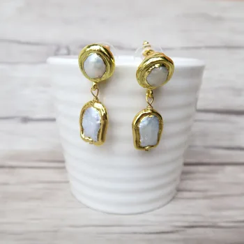 5 Pairs Natural pearl Electroplated Gold color Earrings, pearl Charms Jewelry Findings Dangle Earrings ER590
5 Pairs Natural pearl Electroplated Gold color Earrings, pearl Charms Jewelry Findings Dangle Earrings ER590