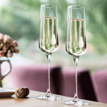2pcs Fashion Crystal Champagne glasses cocktail glass Straight goblet Wine Glass Party Home Wedding supplies Drinking Cup 230ML
2pcs Fashion Crystal Champagne glasses cocktail glass Straight goblet Wine Glass Party Home Wedding supplies Drinking Cup 230ML