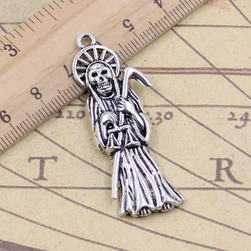 3pcs/lot Charms grim reaper Death 51x19mm Tibetan Silver Pendant Antique Jewelry Making DIY Handmade Craft for Bracelet Necklace
3pcs/lot Charms grim reaper Death 51x19mm Tibetan Silver Pendant Antique Jewelry Making DIY Handmade Craft for Bracelet Necklace
