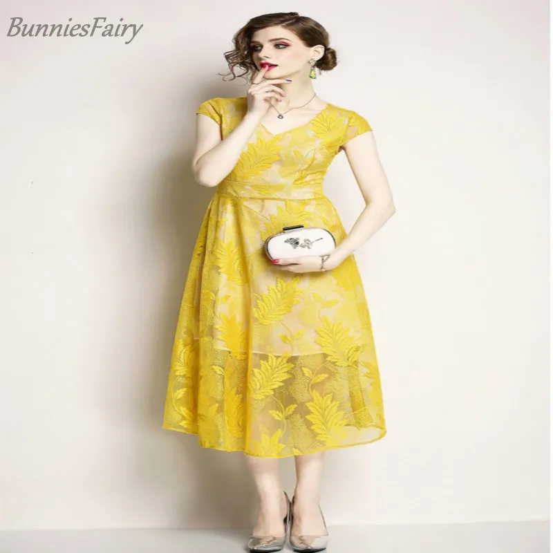BunniesFairy 2018 Summer Women Elegant Tree Leaves Floral Lace Dress V-Neck Short Sleeves Plus Size Party Dress Yellow Black
BunniesFairy 2018 Summer Women Elegant Tree Leaves Floral Lace Dress V-Neck Short Sleeves Plus Size Party Dress Yellow Black