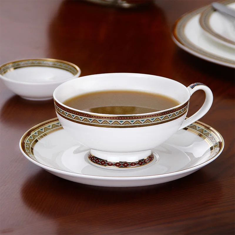 European Bone China Afternoon Tea Set Creative Ceramic Couple Mugs Set Cappuccino Coffee Cups And Saucer Home Decoration Accesor
European Bone China Afternoon Tea Set Creative Ceramic Couple Mugs Set Cappuccino Coffee Cups And Saucer Home Decoration Accesor