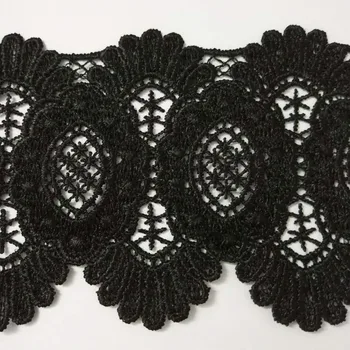 Water Soluble Polyester lace 10cm Wide scalloped Black and white color classic Lace Embroidered Lace Fabric wholesale 100yards
Water Soluble Polyester lace 10cm Wide scalloped Black and white color classic Lace Embroidered Lace Fabric wholesale 100yards
