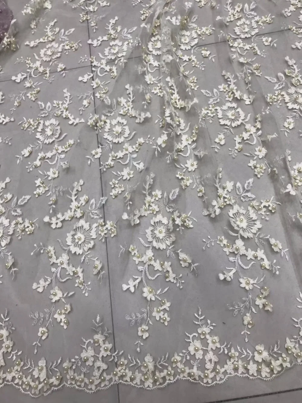 2018 African French Beaded Lace Fabric New beige Color Flower Lace Fabric With beads Embroidery Tulle Net Lace Fabric
2018 African French Beaded Lace Fabric New beige Color Flower Lace Fabric With beads Embroidery Tulle Net Lace Fabric
