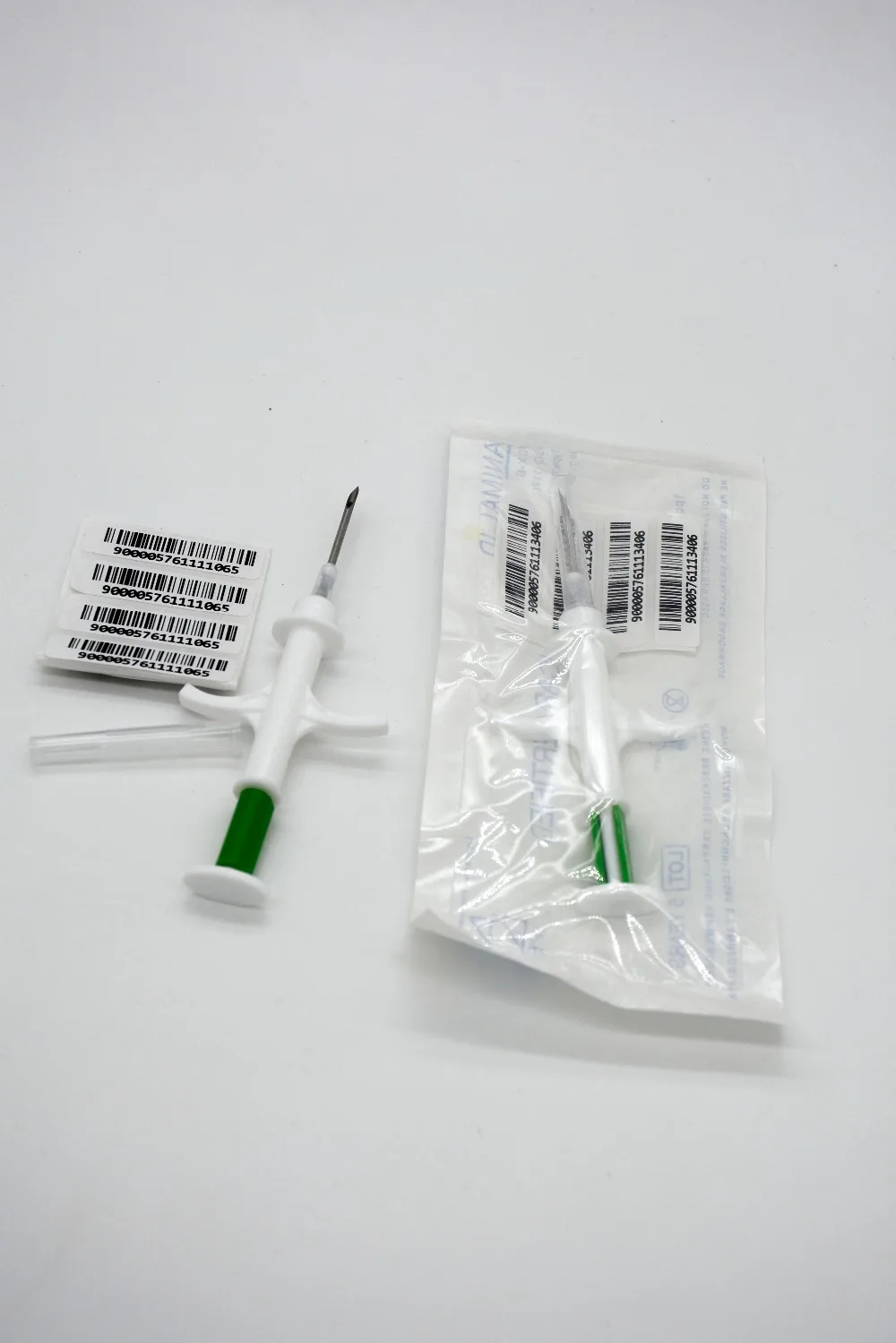 1.4*8 20PCS/lot FDX-B ISO11784/785 RFID Id Injector Pet Glass Tag Microchip Syringe for animals chip Pig Cow Cattle Horse Dog
1.4*8 20PCS/lot FDX-B ISO11784/785 RFID Id Injector Pet Glass Tag Microchip Syringe for animals chip Pig Cow Cattle Horse Dog