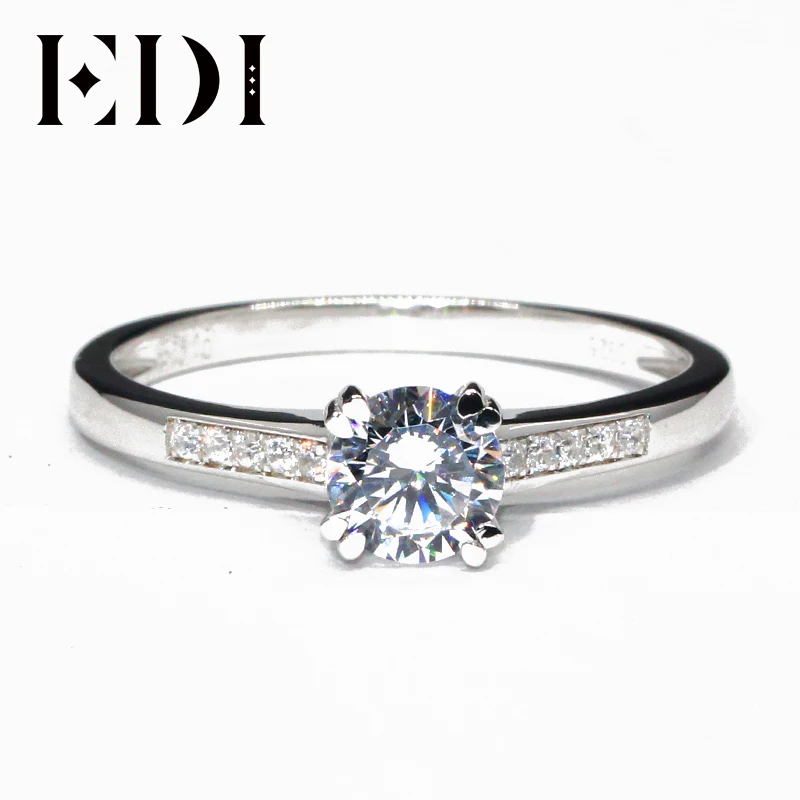 EDI Customized Jewelry Classic Side Stone Wedding Ring 1CT Round Simulated Diamond 9k White Gold Engagement Ring For Women
EDI Customized Jewelry Classic Side Stone Wedding Ring 1CT Round Simulated Diamond 9k White Gold Engagement Ring For Women