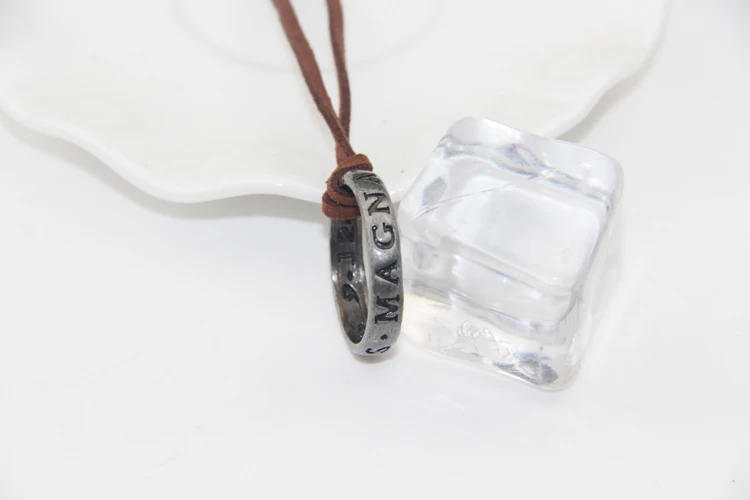 ZRM Game Uncharted 4 Ring : A Thief's End Drake Alloy ring Cosplay Accessories Collector's Edition Fashion Man's Jewelry
ZRM Game Uncharted 4 Ring : A Thief's End Drake Alloy ring Cosplay Accessories Collector's Edition Fashion Man's Jewelry