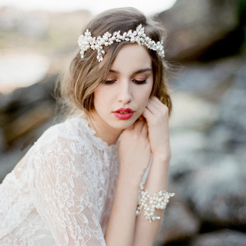 Bridal Flash Rhinestone Crystal Headband Ladies Imitation Pearls Hand-woven High-end Married Accessories HeaddressO701
Bridal Flash Rhinestone Crystal Headband Ladies Imitation Pearls Hand-woven High-end Married Accessories HeaddressO701