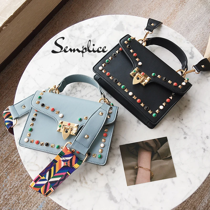 2018 New Women PU Leather Crossbody Bags Colorful Rivet Small Flag Wide Shoulder Strap Messenger Bags Satchel Bag
2018 New Women PU Leather Crossbody Bags Colorful Rivet Small Flag Wide Shoulder Strap Messenger Bags Satchel Bag