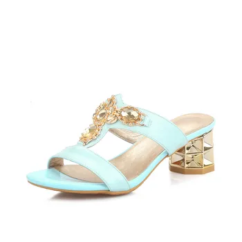 25-62 Plus Size Summer Slippers Women High Quality Square Slippers Women
25-62 Plus Size Summer Slippers Women High Quality Square Slippers Women