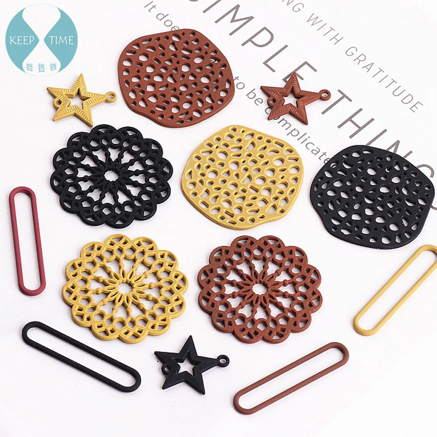 Ritoule DIY accessories alloy spray lacquer hollowed-out round disk five-pointed star earrings earrings material pendant
Ritoule DIY accessories alloy spray lacquer hollowed-out round disk five-pointed star earrings earrings material pendant