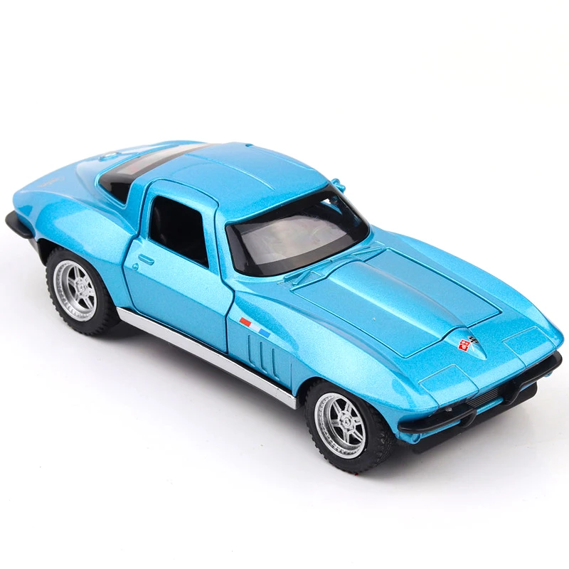 Модель спортивного автомобиля в масштабе 1:32 Fast Corvette C2 форсаж литая игрушечная