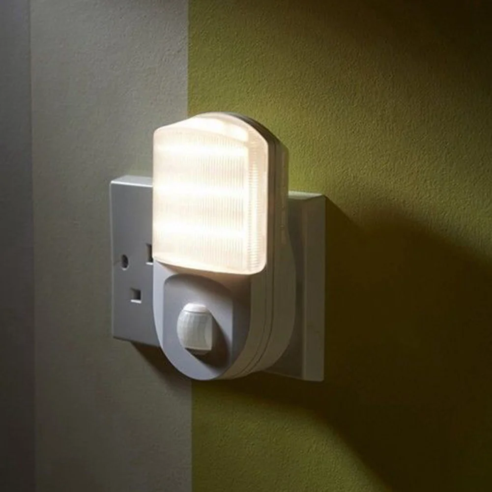 9 LED PIR Motion Sensor Night Light Home Hallway Bedroom Socket Wall Lamp EU Plug GQ999
9 LED PIR Motion Sensor Night Light Home Hallway Bedroom Socket Wall Lamp EU Plug GQ999