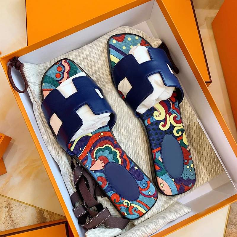 New 2019 Print Real Leather Sandalias Mujer Hot Fashion Slides Women Slip On Slippers Flats Casual Shoes Beach Sandals Woman 40
New 2019 Print Real Leather Sandalias Mujer Hot Fashion Slides Women Slip On Slippers Flats Casual Shoes Beach Sandals Woman 40
