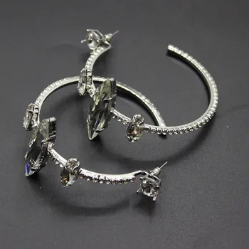 Autumn and winter new female alloy full fashionable large ring zircon earrings nightclub exaggerated big earrings 434
Autumn and winter new female alloy full fashionable large ring zircon earrings nightclub exaggerated big earrings 434