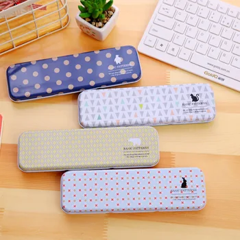 1pc 19.5*6cm Pencil Box Multi - Functional Primary School Students Pencil Case Simple Tinplate Fresh Metal Stationery Box
1pc 19.5*6cm Pencil Box Multi - Functional Primary School Students Pencil Case Simple Tinplate Fresh Metal Stationery Box