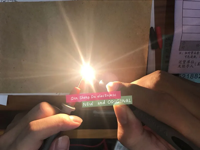 200pcs/lot LED SMD 3030 warm white 6V double dual chip with zener diode LG LEMWS36X80MZ3200 LED light emitting diode 3030
200pcs/lot LED SMD 3030 warm white 6V double dual chip with zener diode LG LEMWS36X80MZ3200 LED light emitting diode 3030