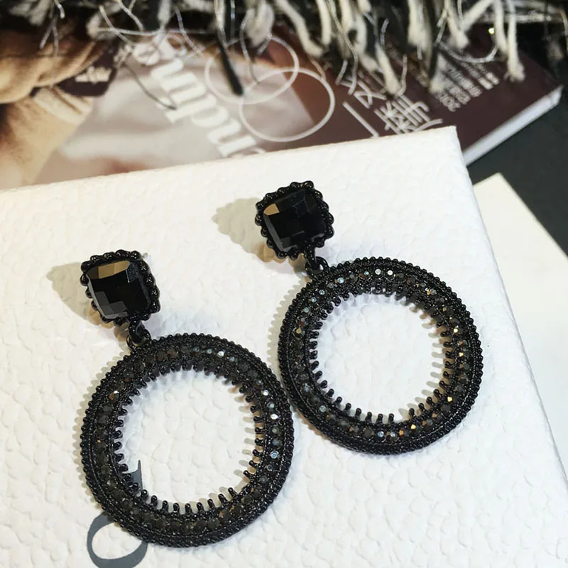 2019 Statement Earrings For Women New Black Crystal Fashion Drop Dangle Earrings Wedding Jewelry Gift
2019 Statement Earrings For Women New Black Crystal Fashion Drop Dangle Earrings Wedding Jewelry Gift