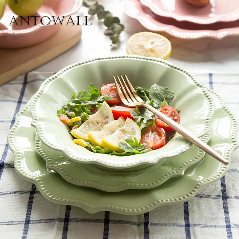 ANTOWALL European floral edge relief ceramic plate salad bowl Western steak dish fruit plate household restaurant tableware
ANTOWALL European floral edge relief ceramic plate salad bowl Western steak dish fruit plate household restaurant tableware