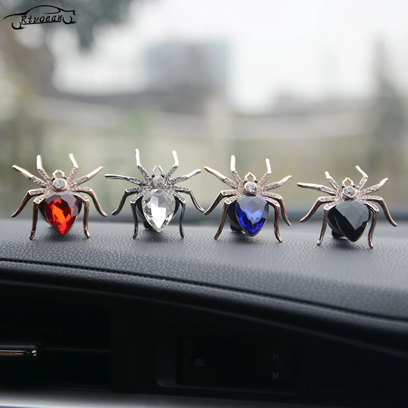 Exquisite metallic Crystal Spider shapes Ladies car perfume Nice metal spider car air freshener conditioner decorative perfume
Exquisite metallic Crystal Spider shapes Ladies car perfume Nice metal spider car air freshener conditioner decorative perfume