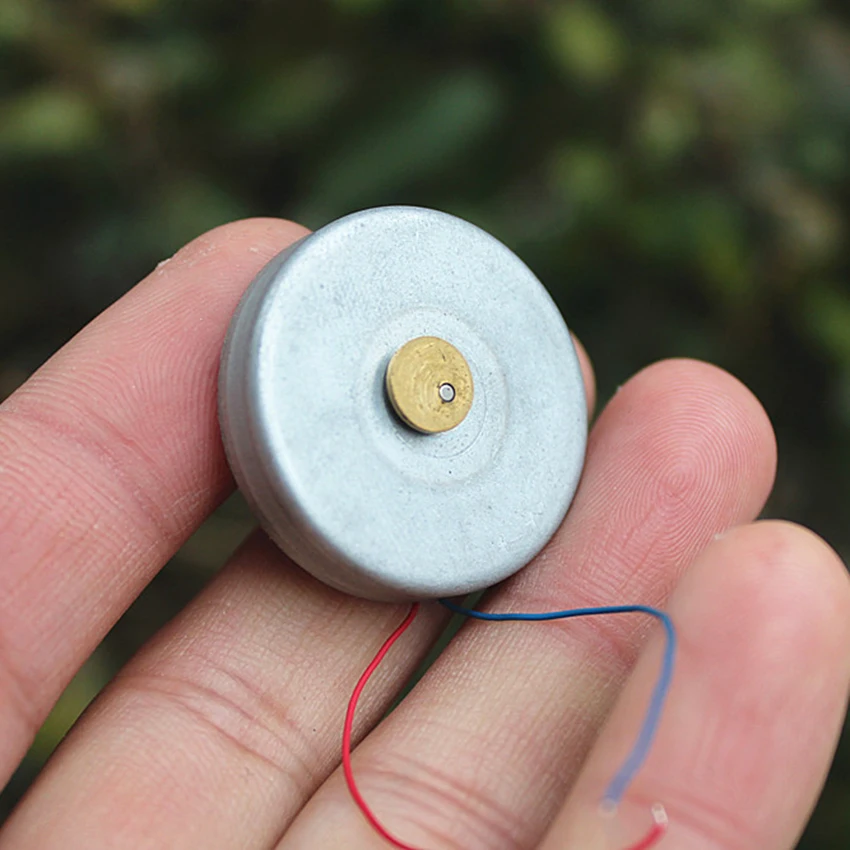 Flat Ultra-Thin Vibration Motor 1.5-3.7V 1.5A Vibrating Motor High Power DC Motor Strong Magnetic Vibration Motor For Phone Coin
Flat Ultra-Thin Vibration Motor 1.5-3.7V 1.5A Vibrating Motor High Power DC Motor Strong Magnetic Vibration Motor For Phone Coin