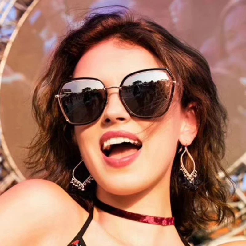 FEISHINI Brand Designer Metal Hot Mirror Sun Glasses ladies Vision Superstar Sunglasses Women Square Oversized Vintage 2019
FEISHINI Brand Designer Metal Hot Mirror Sun Glasses ladies Vision Superstar Sunglasses Women Square Oversized Vintage 2019