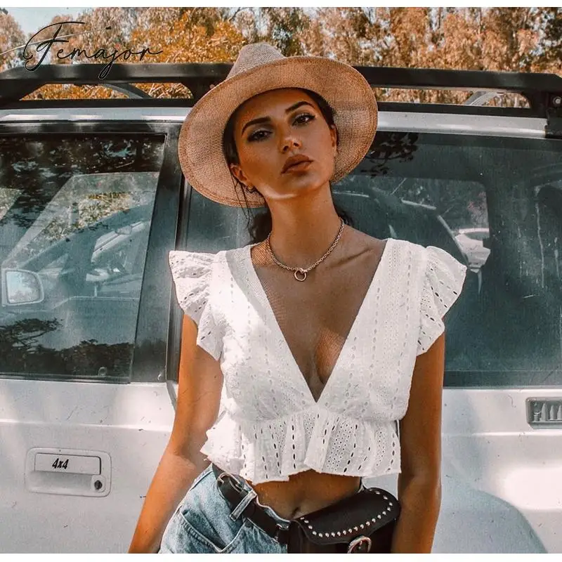 Femajor Summer Women Crop Tops and Blouse Fashion White Embroidery Short Shirt Casual Deep V Hollow out Blouse Chic Mujer Blusa
Femajor Summer Women Crop Tops and Blouse Fashion White Embroidery Short Shirt Casual Deep V Hollow out Blouse Chic Mujer Blusa