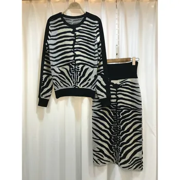 Crop Top And Skirt Set Rushed Full 2018 Winter New Wool Suit Skirt Zebra Pattern Fashion Sexy + Sweater Two Sets Of Women
Crop Top And Skirt Set Rushed Full 2018 Winter New Wool Suit Skirt Zebra Pattern Fashion Sexy + Sweater Two Sets Of Women