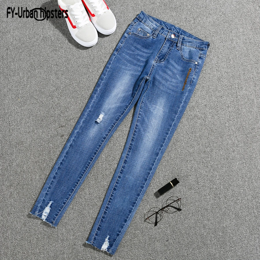 Embroidered hole jeans plus size Spring and summer 2018 new nine jeans mid waist girls nine pants pencil stretch jeans female
Embroidered hole jeans plus size Spring and summer 2018 new nine jeans mid waist girls nine pants pencil stretch jeans female