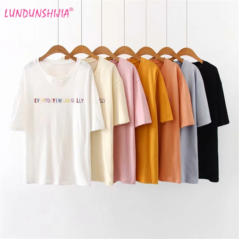 LUNDUNSHIJIA Rainbow Letters Embroidery T Shirts Women 2019 Summer Fashion Harajuku Female T-shirt Casual Tees Tops 7 Colors
LUNDUNSHIJIA Rainbow Letters Embroidery T Shirts Women 2019 Summer Fashion Harajuku Female T-shirt Casual Tees Tops 7 Colors