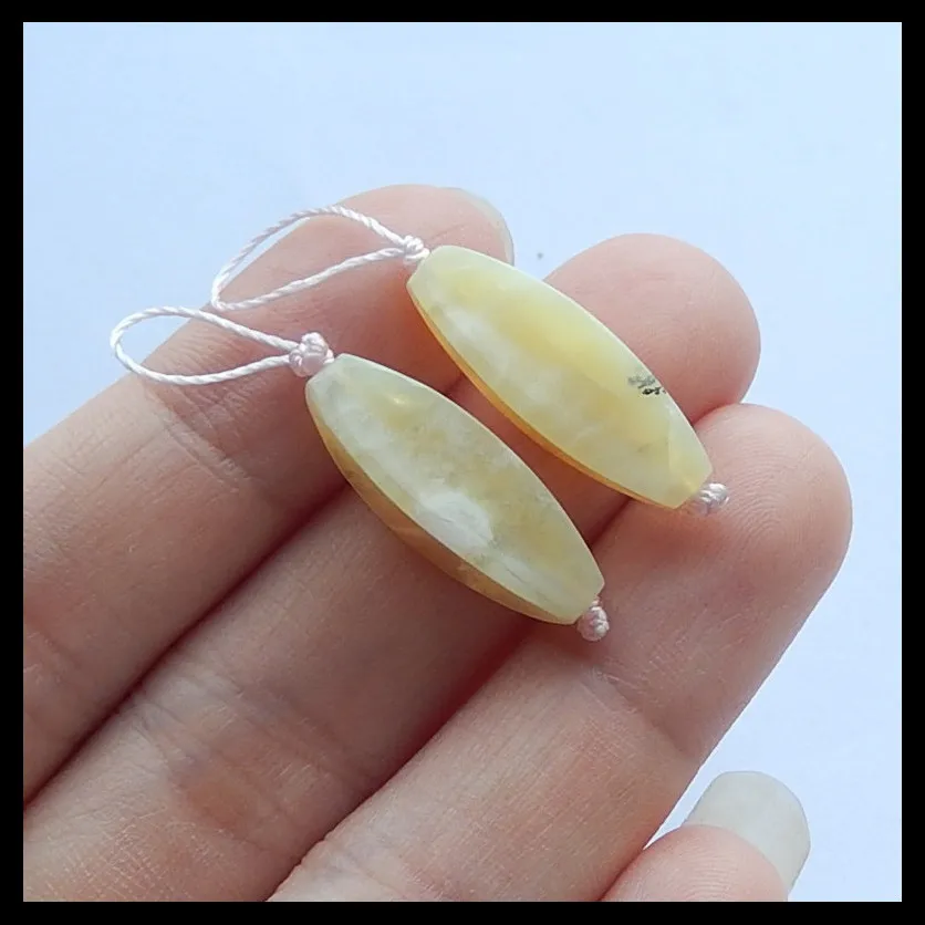 Natural Yellow opal Fashion woman Earrings,Semiprecious jewelry earring,22x7mm,2.7g
Natural Yellow opal Fashion woman Earrings,Semiprecious jewelry earring,22x7mm,2.7g