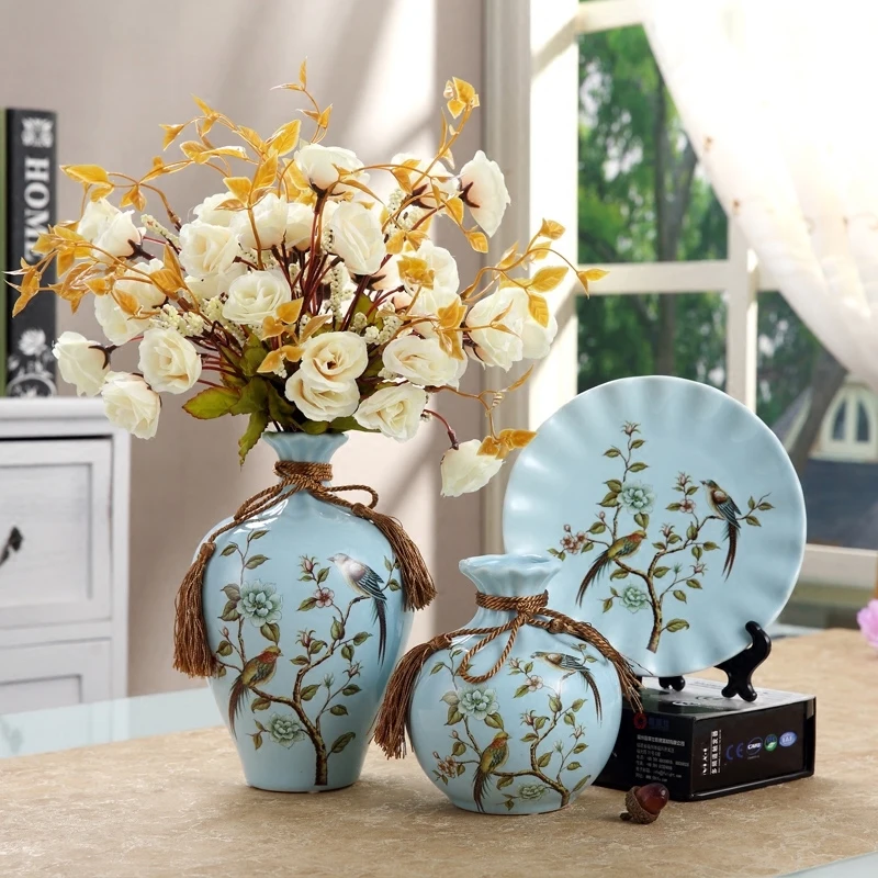 3pcs/Set Europe ceramic vase curio shelves vases for flowers wedding Gifts Home decoration flower with vase jarrones decorativos
3pcs/Set Europe ceramic vase curio shelves vases for flowers wedding Gifts Home decoration flower with vase jarrones decorativos