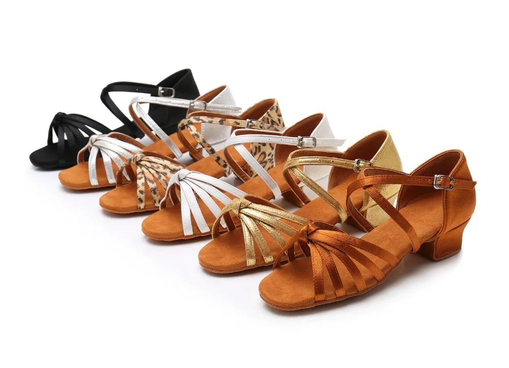 Latin Shoes with Knot Children Latin Dance Shoes Ladies Girls Soft Sole Ballroom Jazz Tango Dancing shoes practice shoes LC02D
Latin Shoes with Knot Children Latin Dance Shoes Ladies Girls Soft Sole Ballroom Jazz Tango Dancing shoes practice shoes LC02D