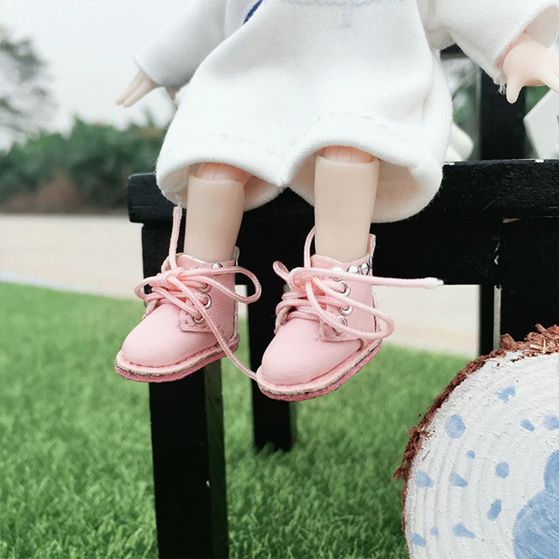 Blyth shoes OB11 shoes short boots with rivet design for OB11 1/12 BJD shoes 1/8 BJD Blyth shoes for dolls accesories
Blyth shoes OB11 shoes short boots with rivet design for OB11 1/12 BJD shoes 1/8 BJD Blyth shoes for dolls accesories