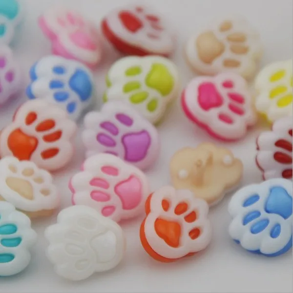 50Pcs Cute Paw Print Buttons Mixed Color Plastic Cartoon Children Sewing Cloth Button For Handmade Scrapbooking Crafts DIY 13MM
50Pcs Cute Paw Print Buttons Mixed Color Plastic Cartoon Children Sewing Cloth Button For Handmade Scrapbooking Crafts DIY 13MM