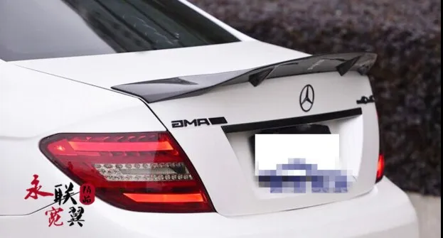 For Benz W204 Spoiler R STYLE 4-Doors Sedan C63 C180 C200 C260 carbon fibre Tail Wing lip spoiler for W204 2007-2013
For Benz W204 Spoiler R STYLE 4-Doors Sedan C63 C180 C200 C260 carbon fibre Tail Wing lip spoiler for W204 2007-2013