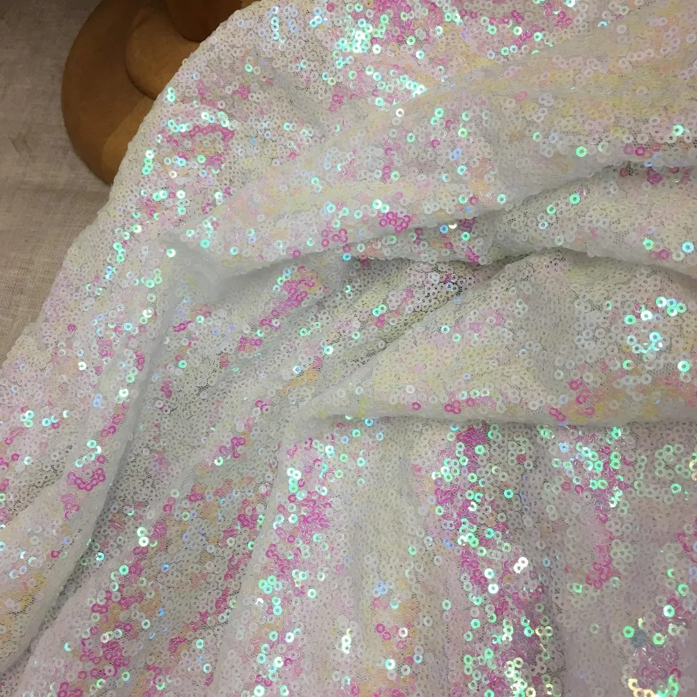 10meter width 130cm Pink White Sequins Fabric Sparkly Fabric for Dresses Fahion Clothing
10meter width 130cm Pink White Sequins Fabric Sparkly Fabric for Dresses Fahion Clothing