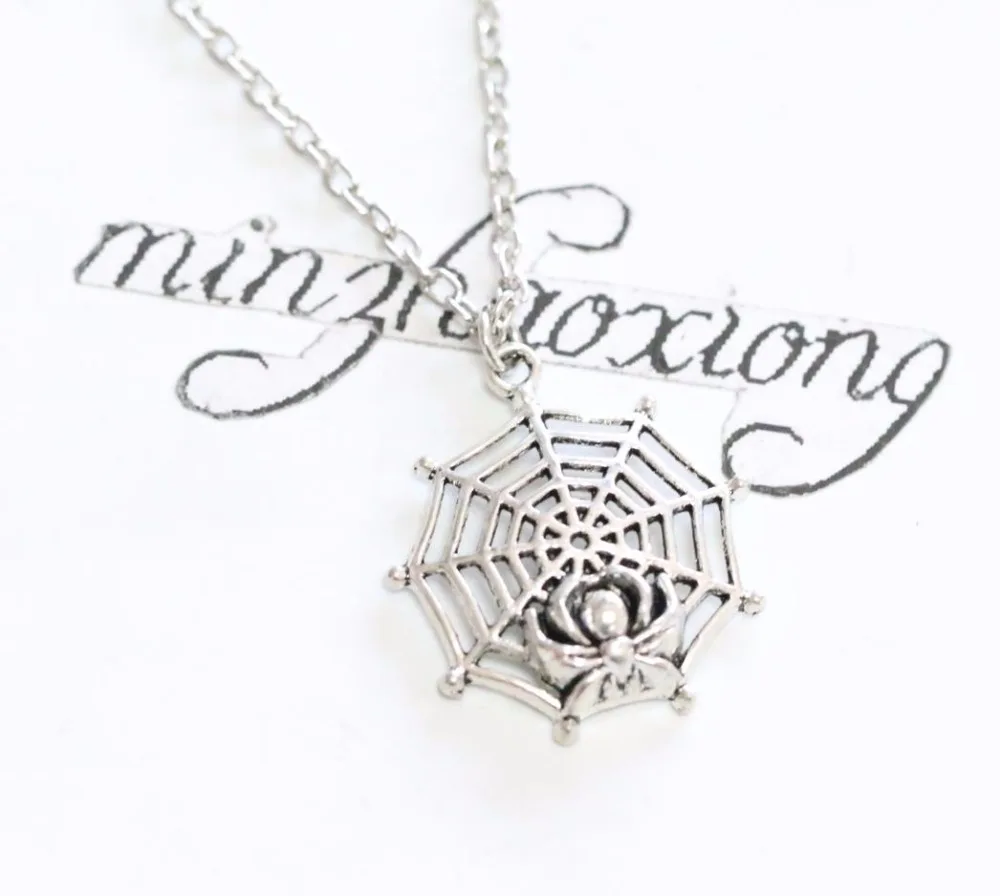 Vintage Charms Jewelry Fashion Antique Silver Alloy Spider Cobweb Pendant Necklace (10 pcs)
Vintage Charms Jewelry Fashion Antique Silver Alloy Spider Cobweb Pendant Necklace (10 pcs)