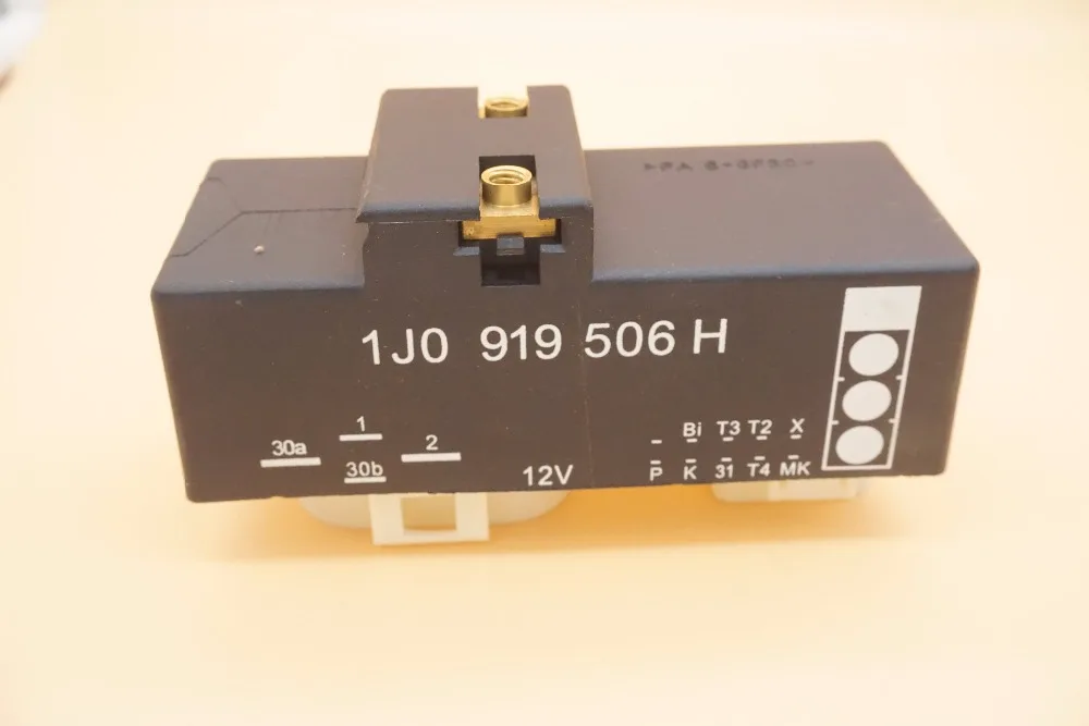 New Cooling Fan Control Switch Relay For Beetle Golf Jetta 1J0 919 506H / 1J0 919 506 H / 1J0919506H
New Cooling Fan Control Switch Relay For Beetle Golf Jetta 1J0 919 506H / 1J0 919 506 H / 1J0919506H