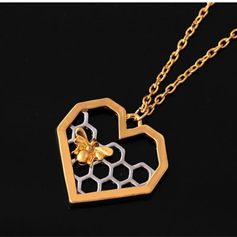 GOINHOT 12pcs/lot Fashion Jewelry Love industrious animal necklace women bee Necklace 2018 wholesale
GOINHOT 12pcs/lot Fashion Jewelry Love industrious animal necklace women bee Necklace 2018 wholesale