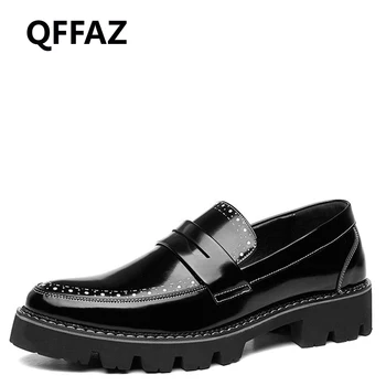 QFFAZ 2018 New Fashion Loafers Patent Leather Casual Shoes Men Flats Oxford Shoes For Men Driving Shoes Wedding Shoes
QFFAZ 2018 New Fashion Loafers Patent Leather Casual Shoes Men Flats Oxford Shoes For Men Driving Shoes Wedding Shoes