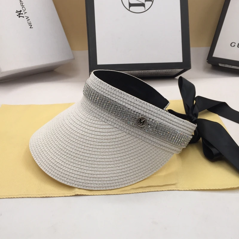 Spring, summer, empty small straw hat beach is pure and fresh and sweet no girl shade travel resort diamond hat cap
Spring, summer, empty small straw hat beach is pure and fresh and sweet no girl shade travel resort diamond hat cap