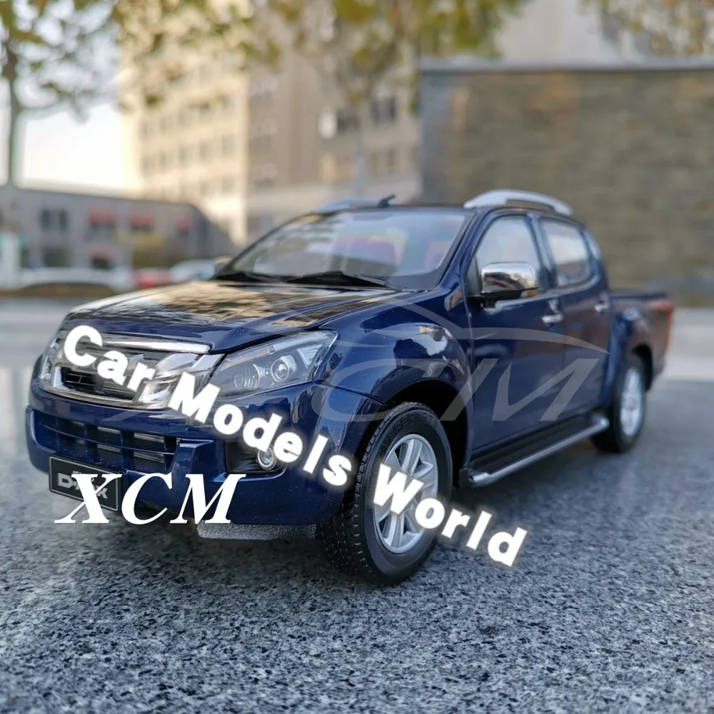 Модель литая автомобиля для раннего пикапа 1:18 (синий) + небольшой подарок! |