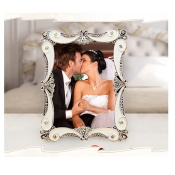 European Style Exquisite Photo Frame For Wedding Decor Quality Plastice Picture Frame Rectangle frames for pictures portafotos
European Style Exquisite Photo Frame For Wedding Decor Quality Plastice Picture Frame Rectangle frames for pictures portafotos