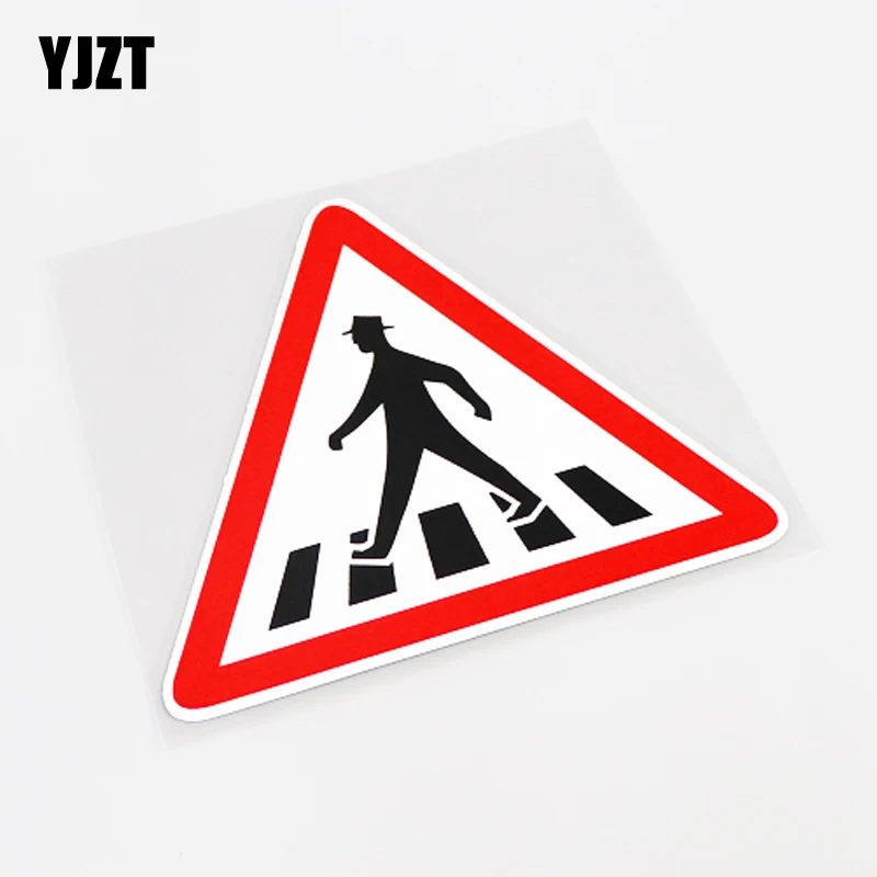 YJZT 13CM*11CM Fashion Pay Attention To Pedestrians Warning Mark PVC Car Sticker Decal 13-0887 | Автомобили и мотоциклы