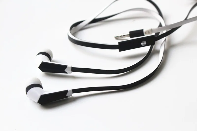 Linhuipad Zinc Tipped Aux Cable Stereo Audio Cable+Flat Earphone Earbud MIC for Mp3 MP4 1000pcs/lot
Linhuipad Zinc Tipped Aux Cable Stereo Audio Cable+Flat Earphone Earbud MIC for Mp3 MP4 1000pcs/lot