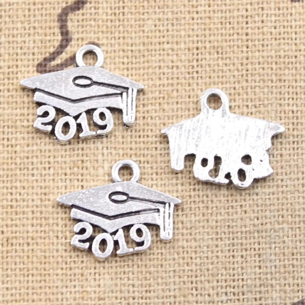 20pcs Charms 2020 2019 graduation cap diploma 14x17mm Antique Silver Plated Pendants Making DIY Handmade Tibetan Silver Jewelry
20pcs Charms 2020 2019 graduation cap diploma 14x17mm Antique Silver Plated Pendants Making DIY Handmade Tibetan Silver Jewelry