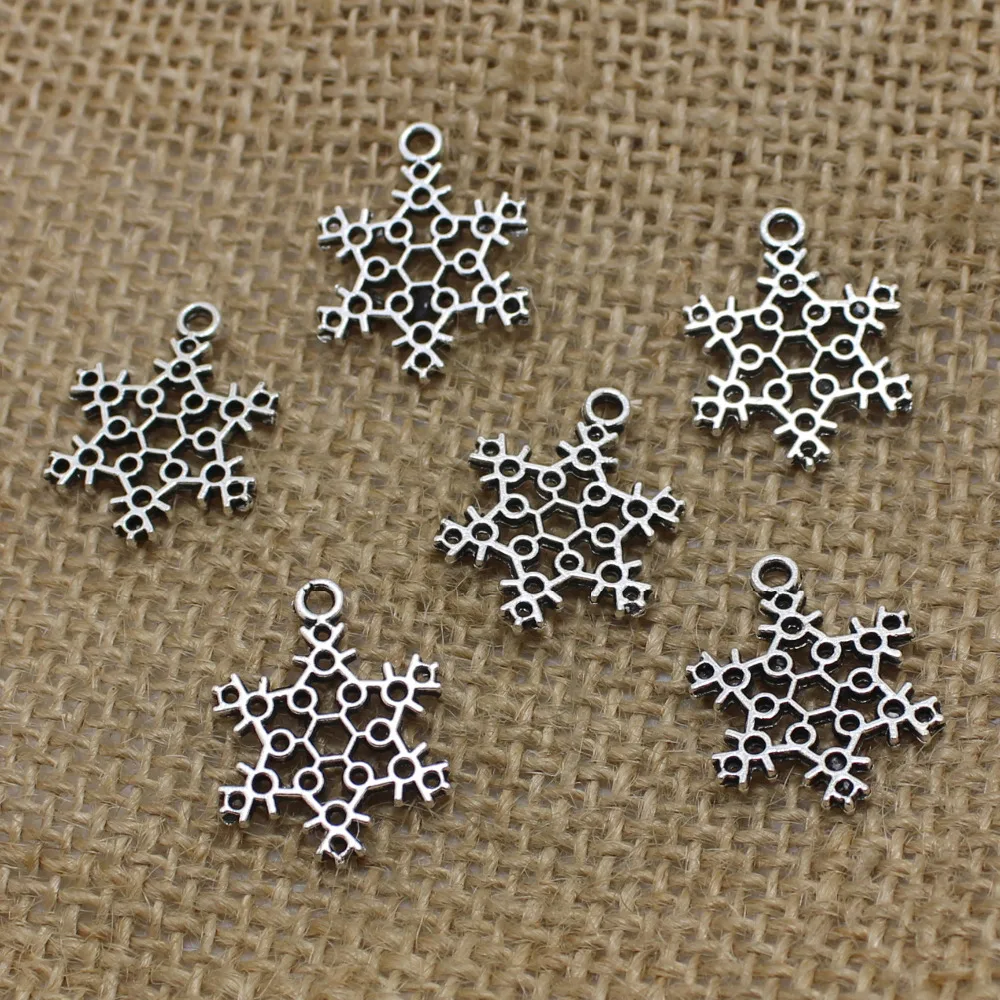 PULCHRITUDE 60pcs 17*23mm Christmas Snowflake Charms Vintage Silver Metal Trendy Jewelry Christmas Decoration Pendant T0492
PULCHRITUDE 60pcs 17*23mm Christmas Snowflake Charms Vintage Silver Metal Trendy Jewelry Christmas Decoration Pendant T0492